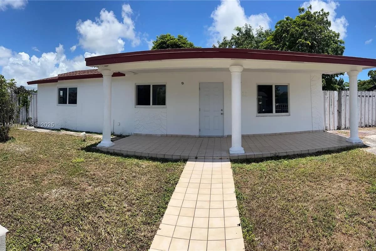 15311 SW 305th St, Homestead FL 33033