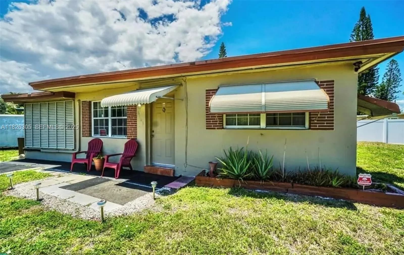 6103 Monroe St, Hollywood FL 33023