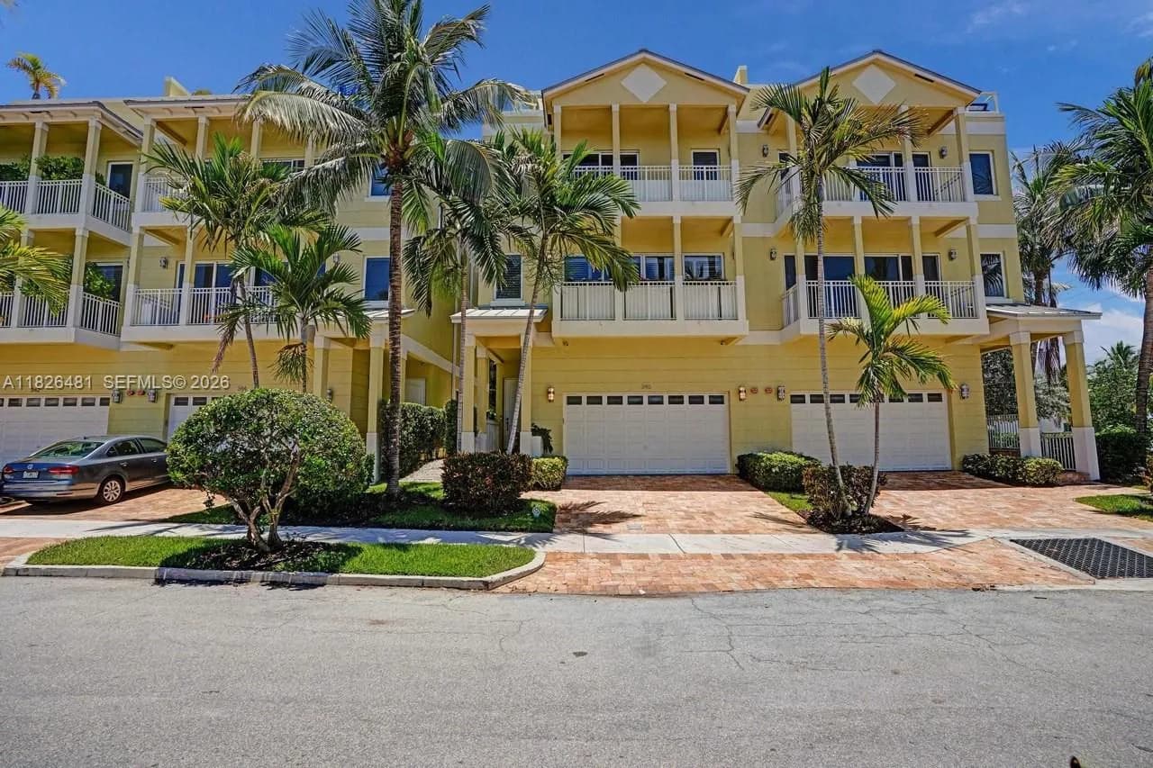 346 N Elm St # 10, Hollywood FL 33019