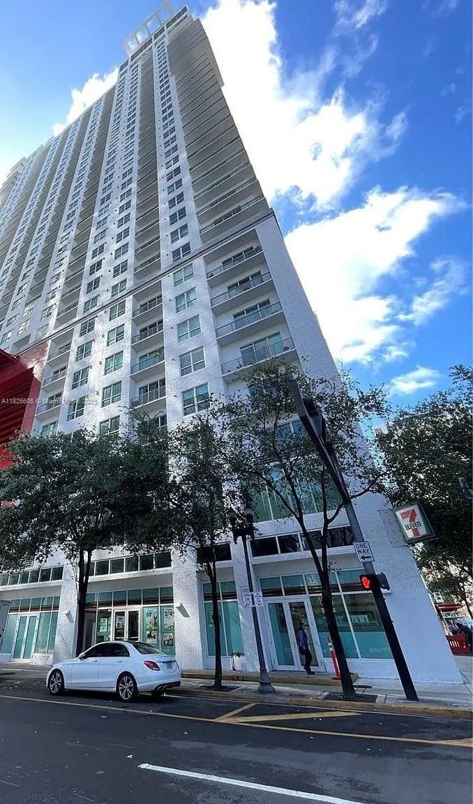 133 NE 2nd Ave # 2515, Miami FL 33132