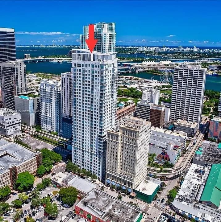 133 NE 2nd Ave # 2515, Miami FL 33132