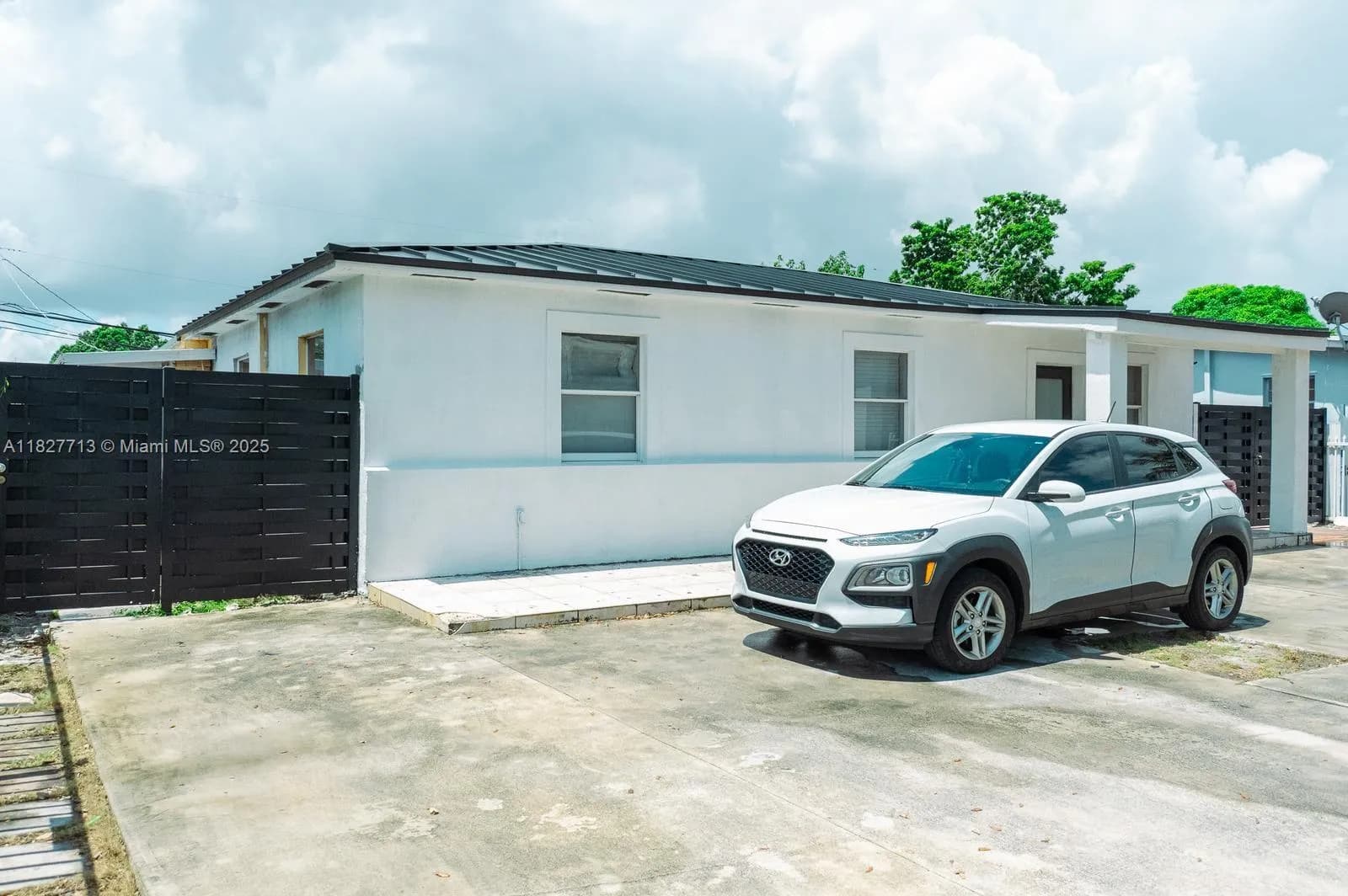 90 E 41st St, Hialeah FL 33013