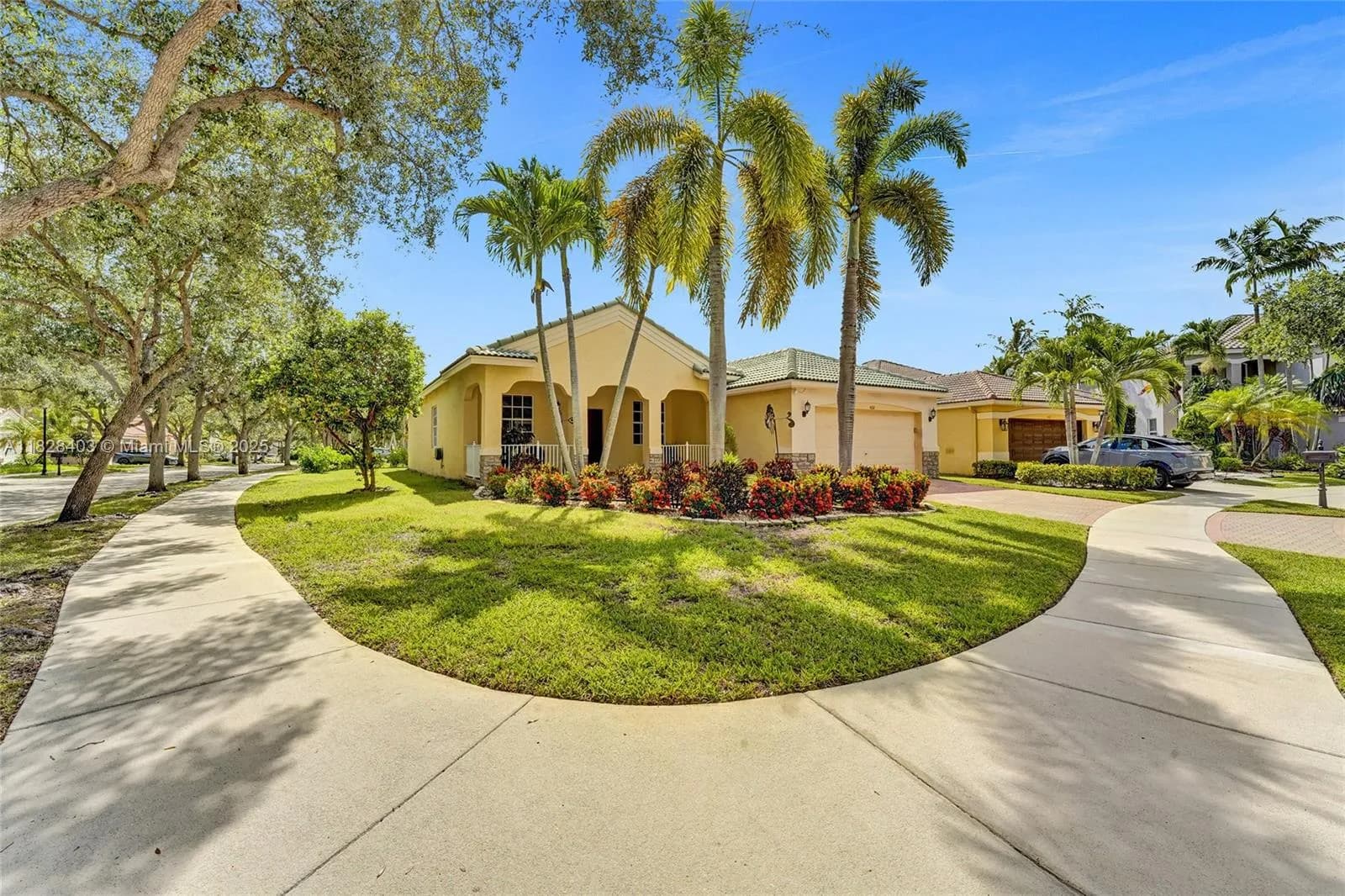 4 bedroom 2 bath for sale at 4122 Laurel Ridge Cir, Weston FL 33331