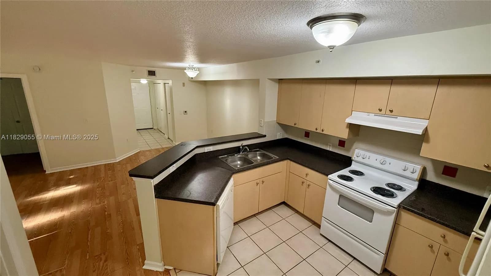 4021 San Marino Blvd # 102, West Palm Beach FL 33409