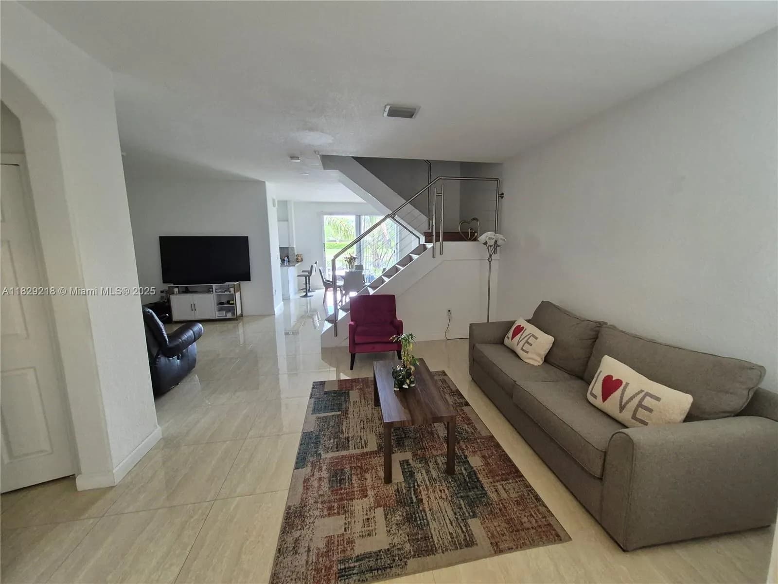 8134 NW 108th Pl, Doral FL 33178