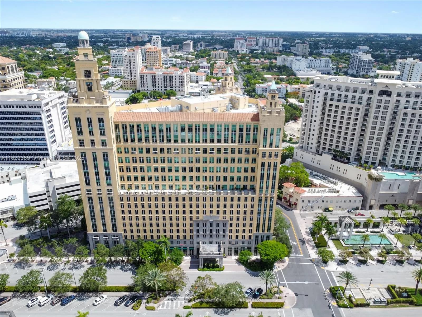 121 Alhambra Cir # 1000, Coral Gables FL 33134