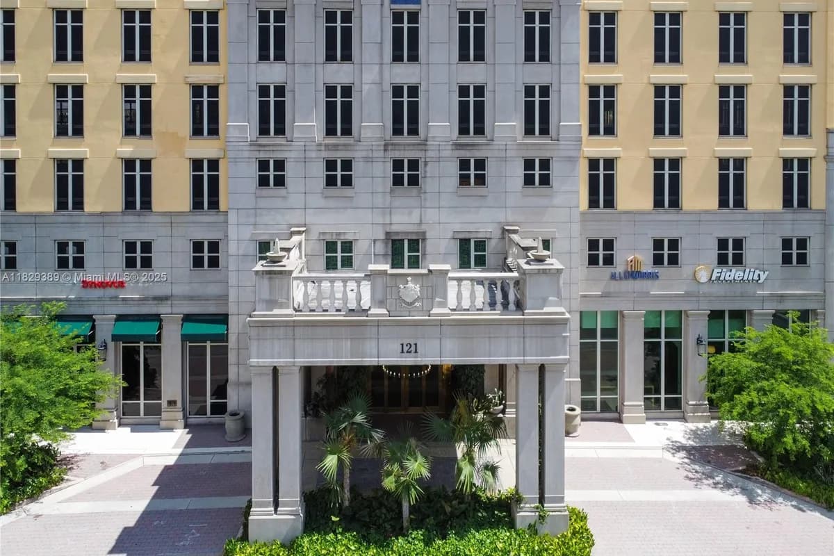121 Alhambra Cir # 1000, Coral Gables FL 33134