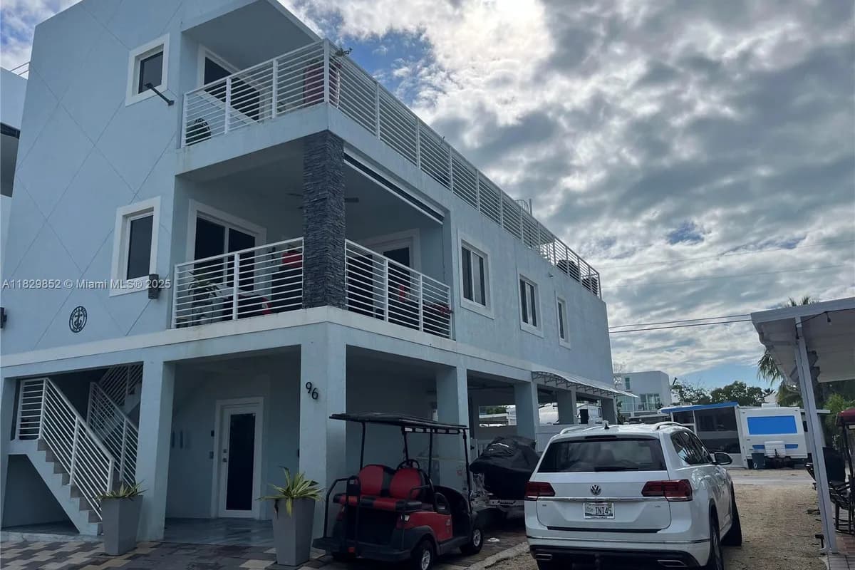 325 Calusa St 96, Key Largo FL 33037