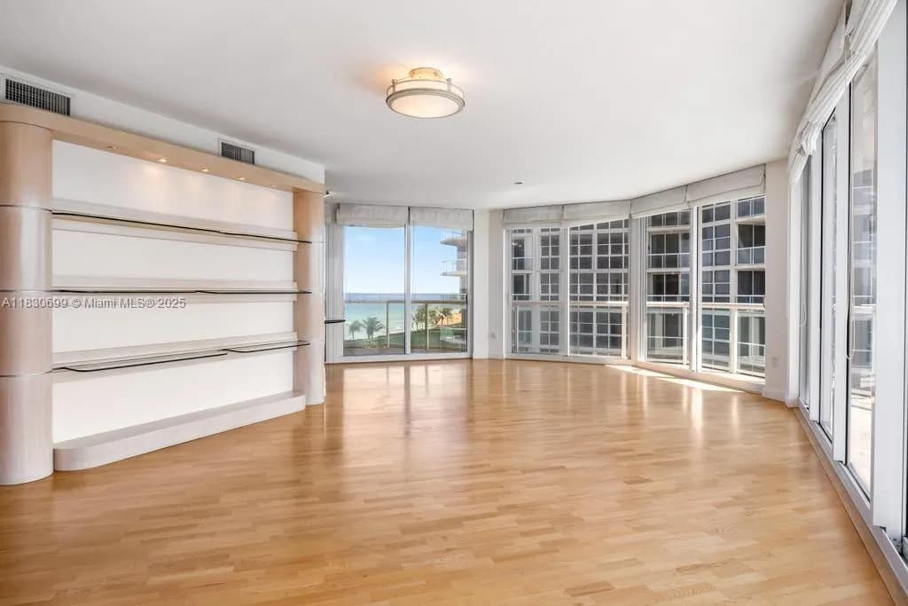 6051 N Ocean Dr # 502, Hollywood FL 33019