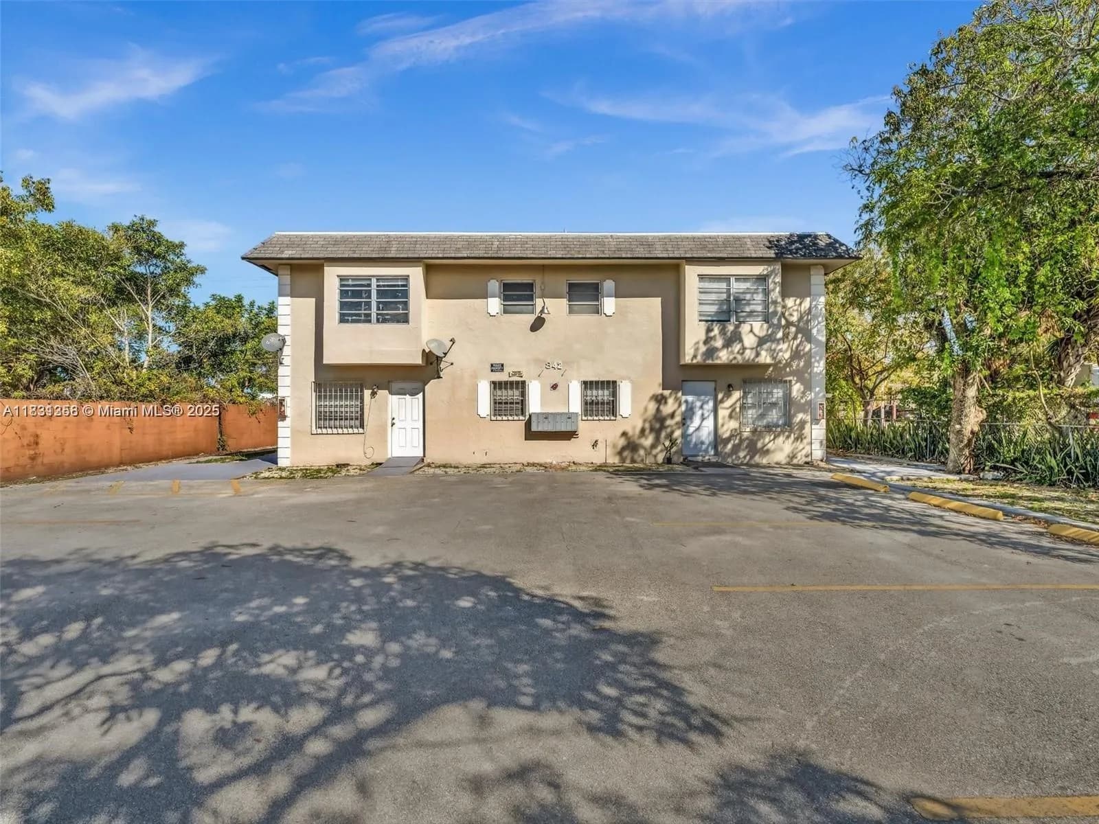 842 NW 1st Ave, Fort Lauderdale FL 33311