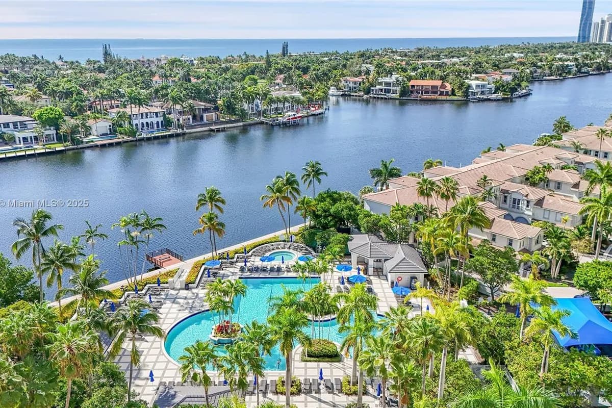 21150 Point Pl # 1404, Aventura FL 33180