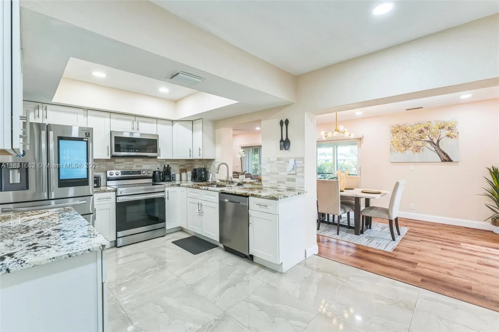 5706 S Travelers Palm Ln, Tamarac FL 33319