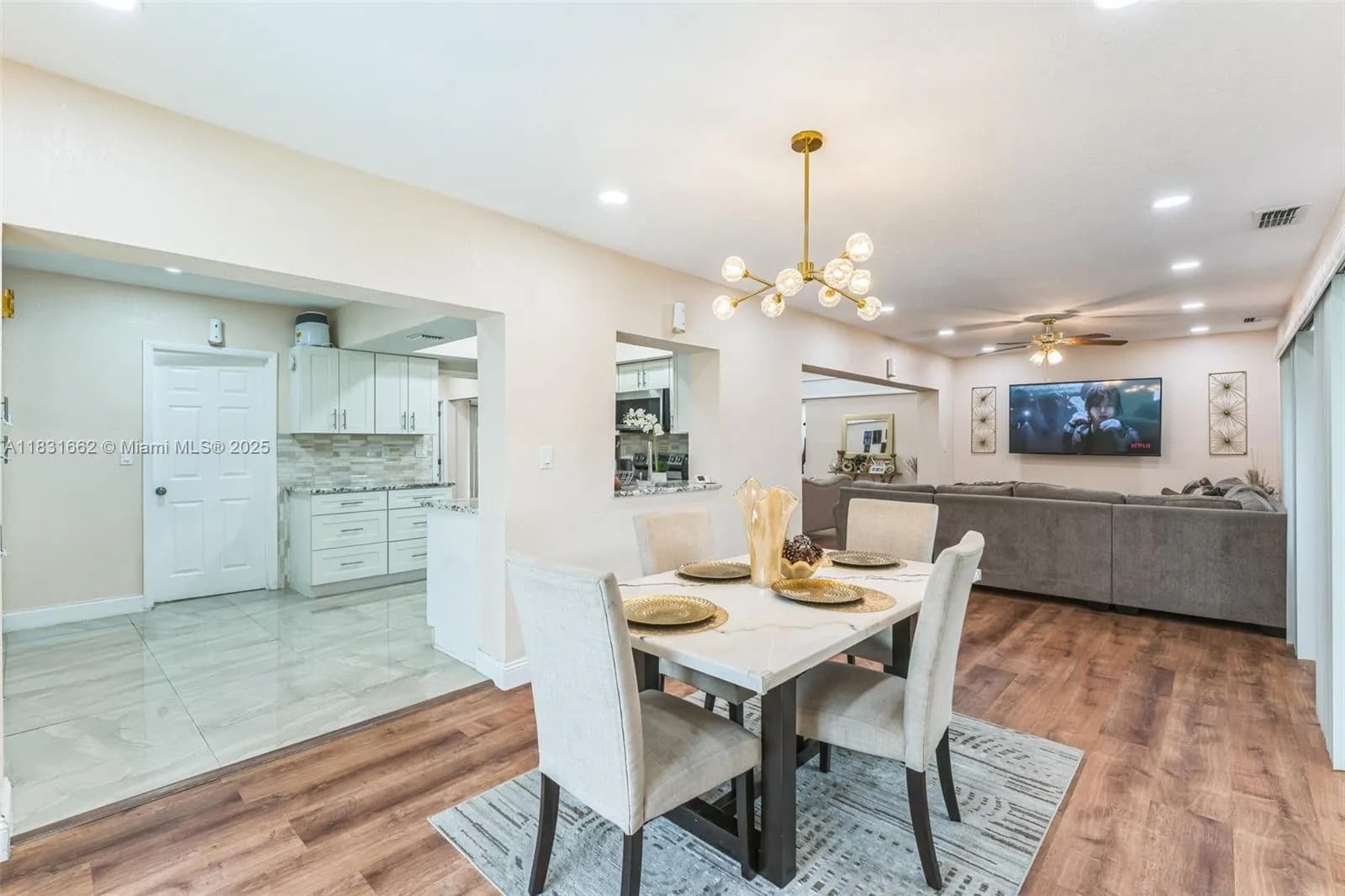 5706 S Travelers Palm Ln, Tamarac FL 33319