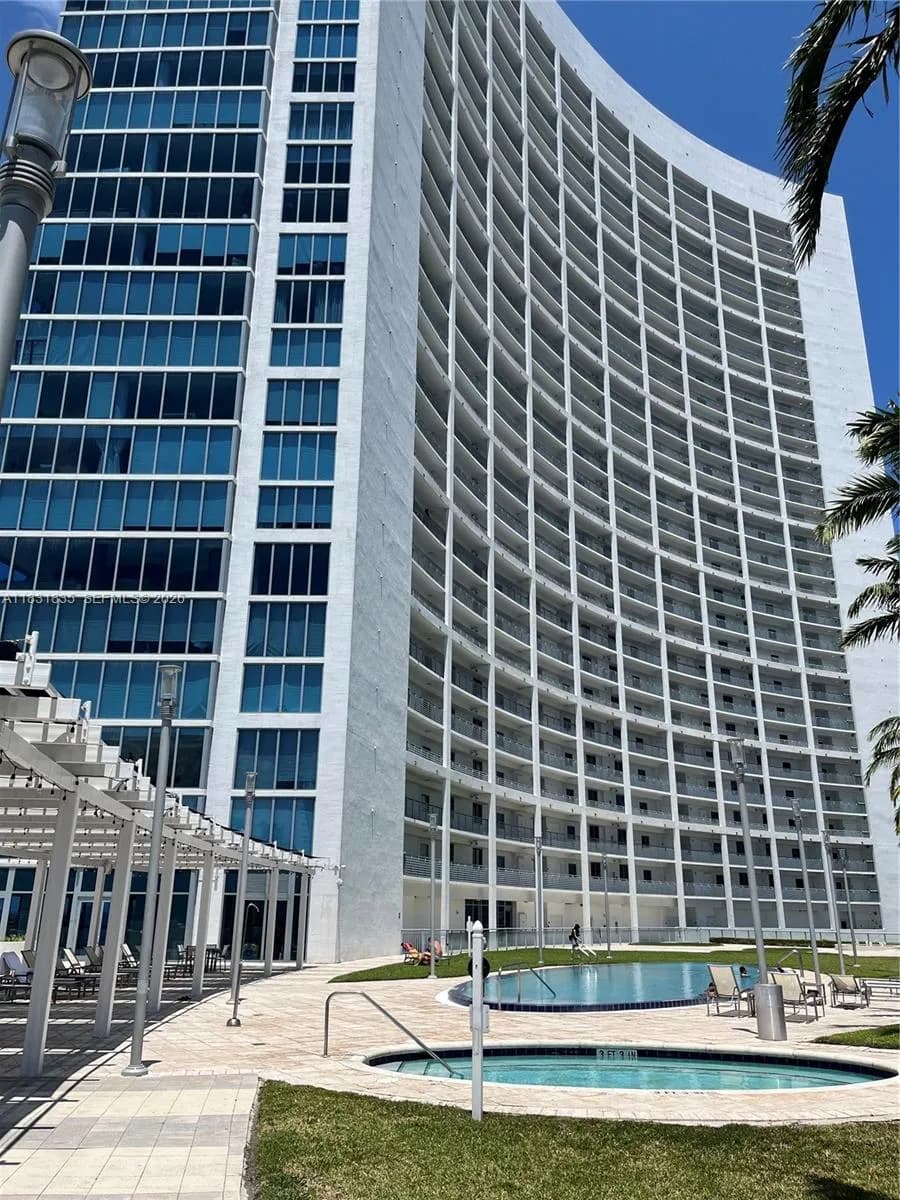 601 NE 36th St # 1908, Miami FL 33137