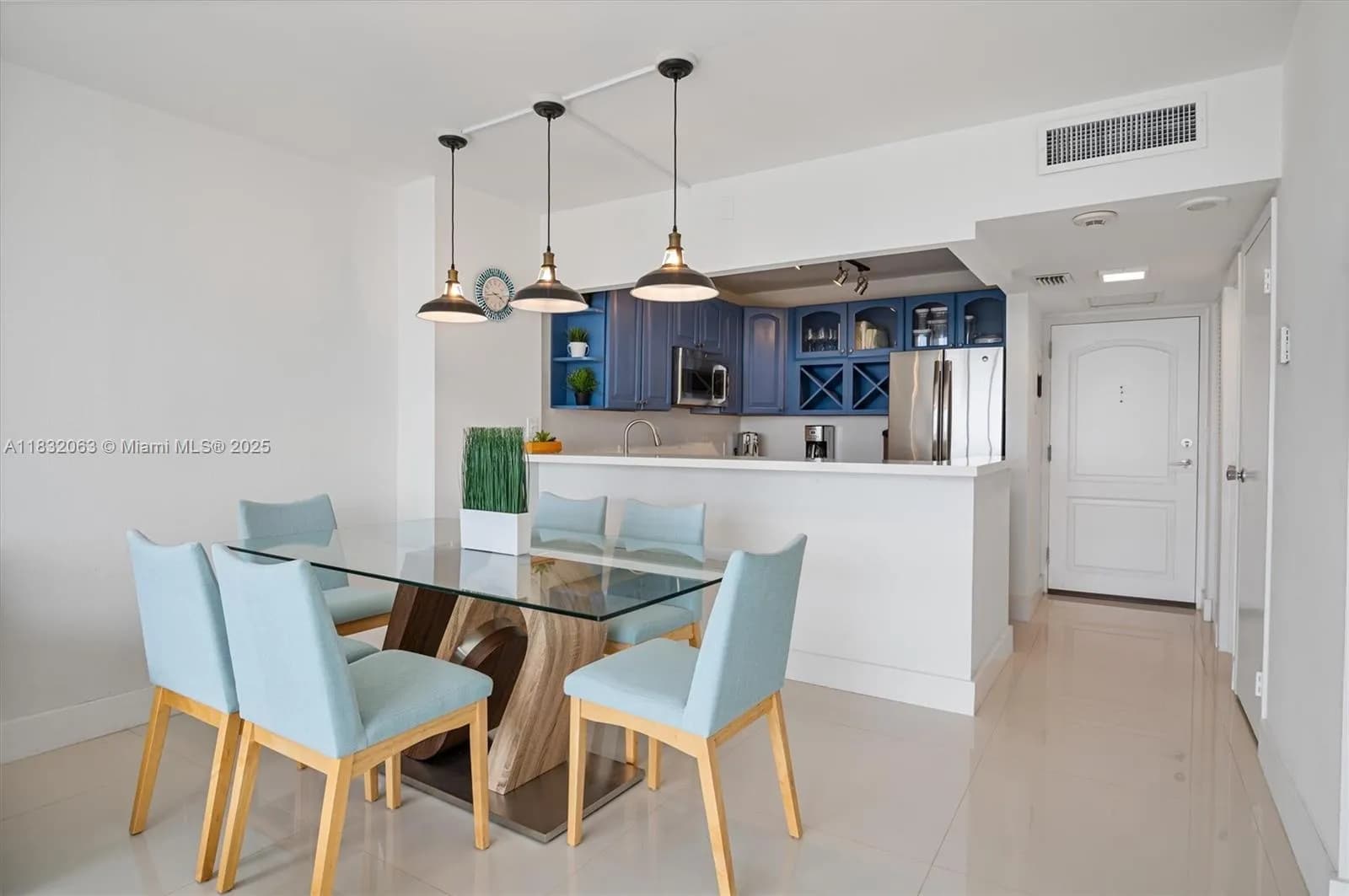 3675 N Country Club Dr # 1705, Aventura FL 33180