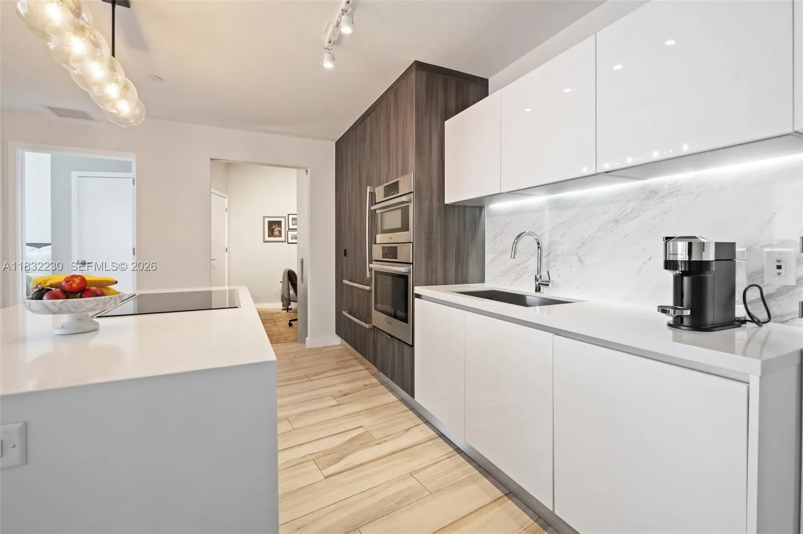 851 NE 1st Ave # 2809, Miami FL 33132