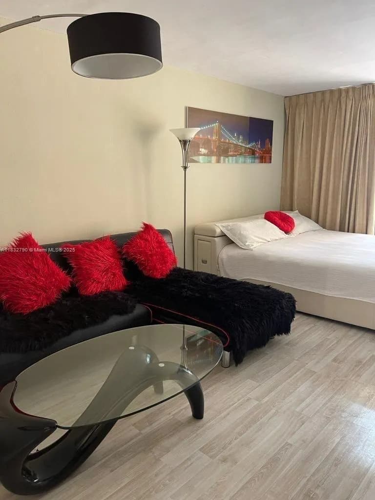 19201 Collins Ave # 717, Sunny Isles Beach FL 33160