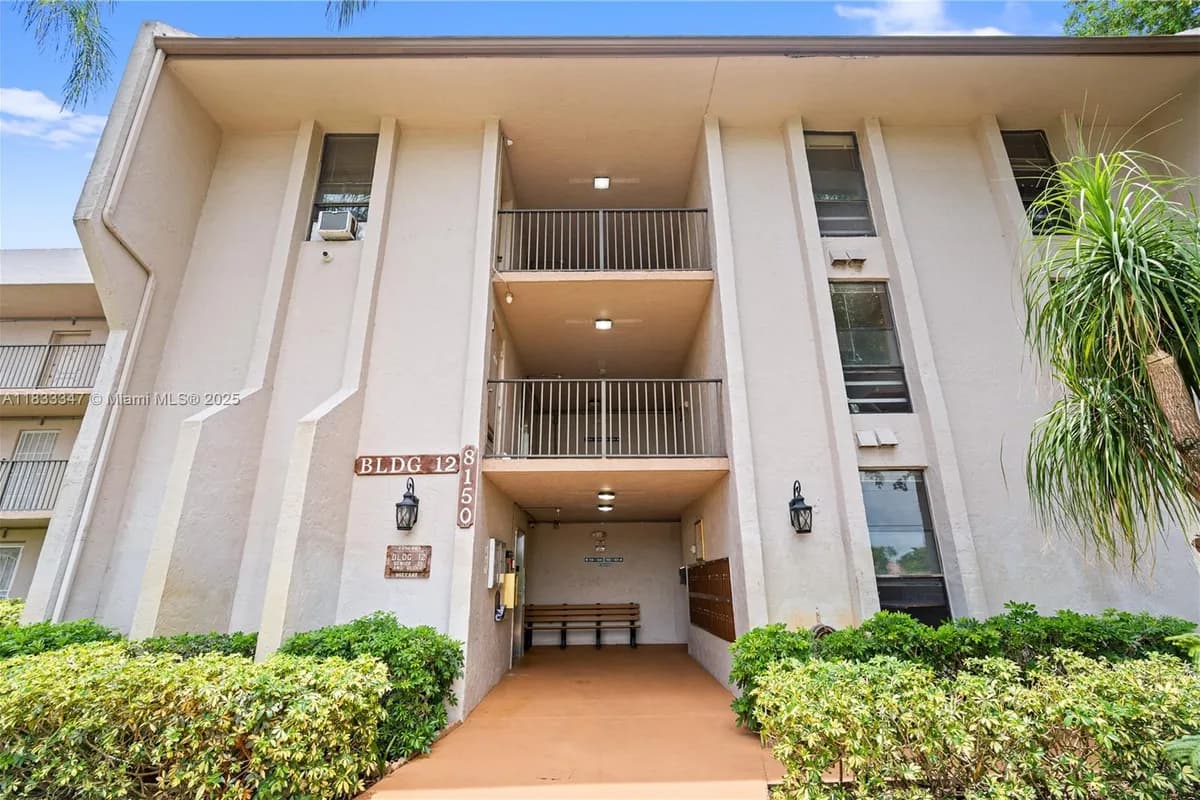 8150 W Mcnab Rd # 104, Tamarac FL 33321