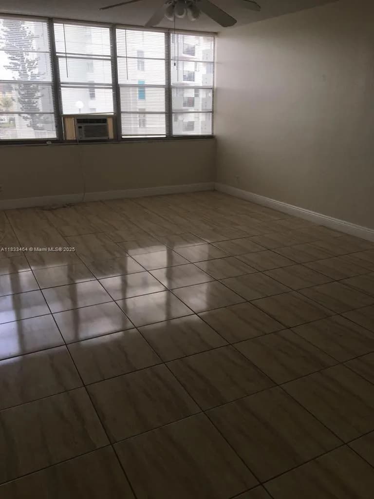2025 NE 164th St # 205, North Miami Beach FL 33162