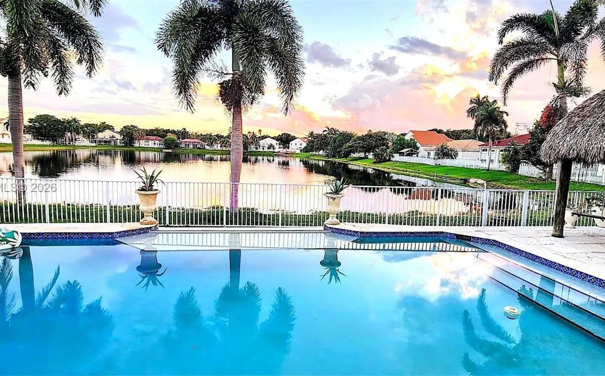 3460 SW 52nd St, Hollywood FL 33312