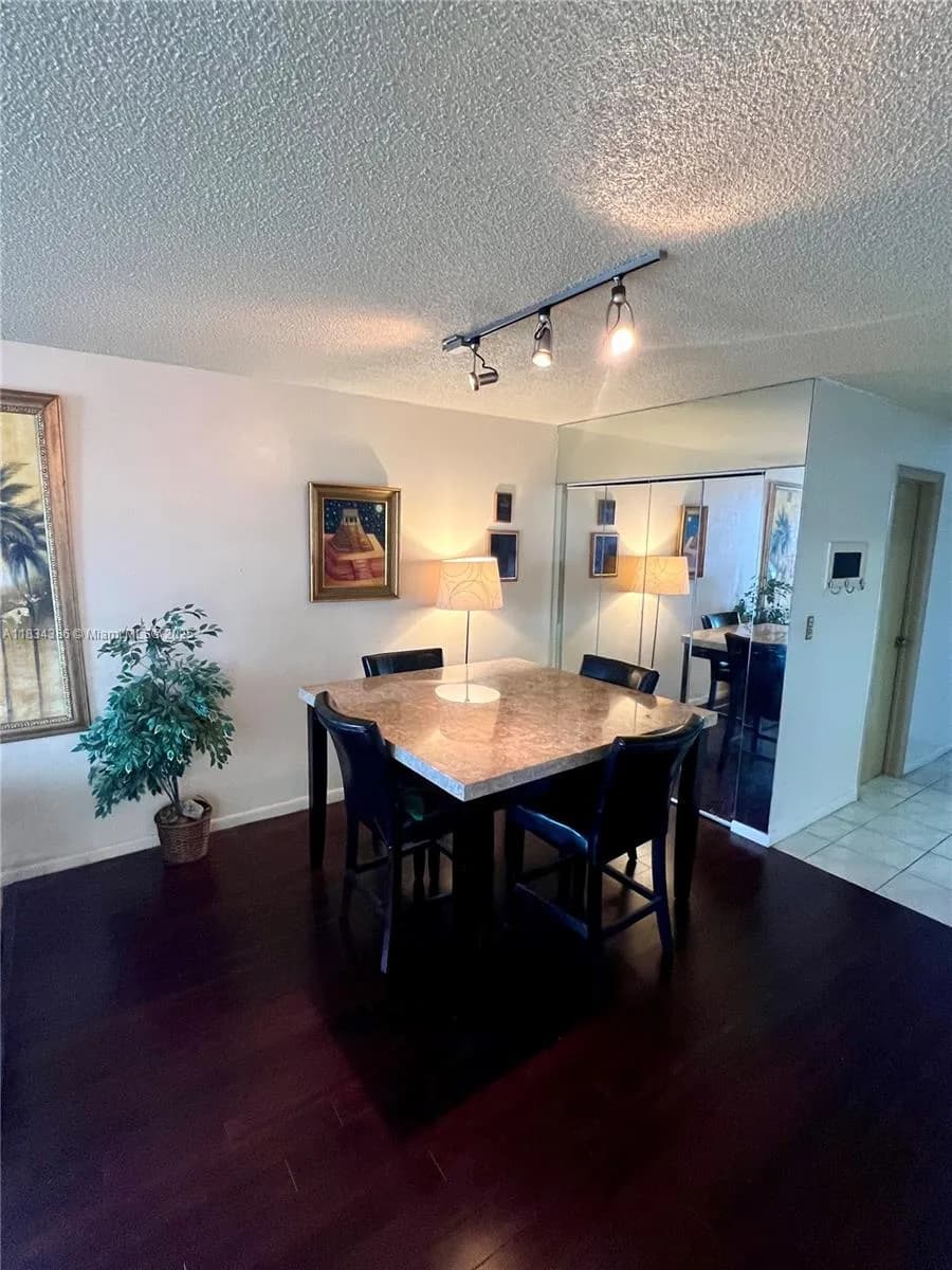 1470 NE 125th Ter # 814, North Miami FL 33161