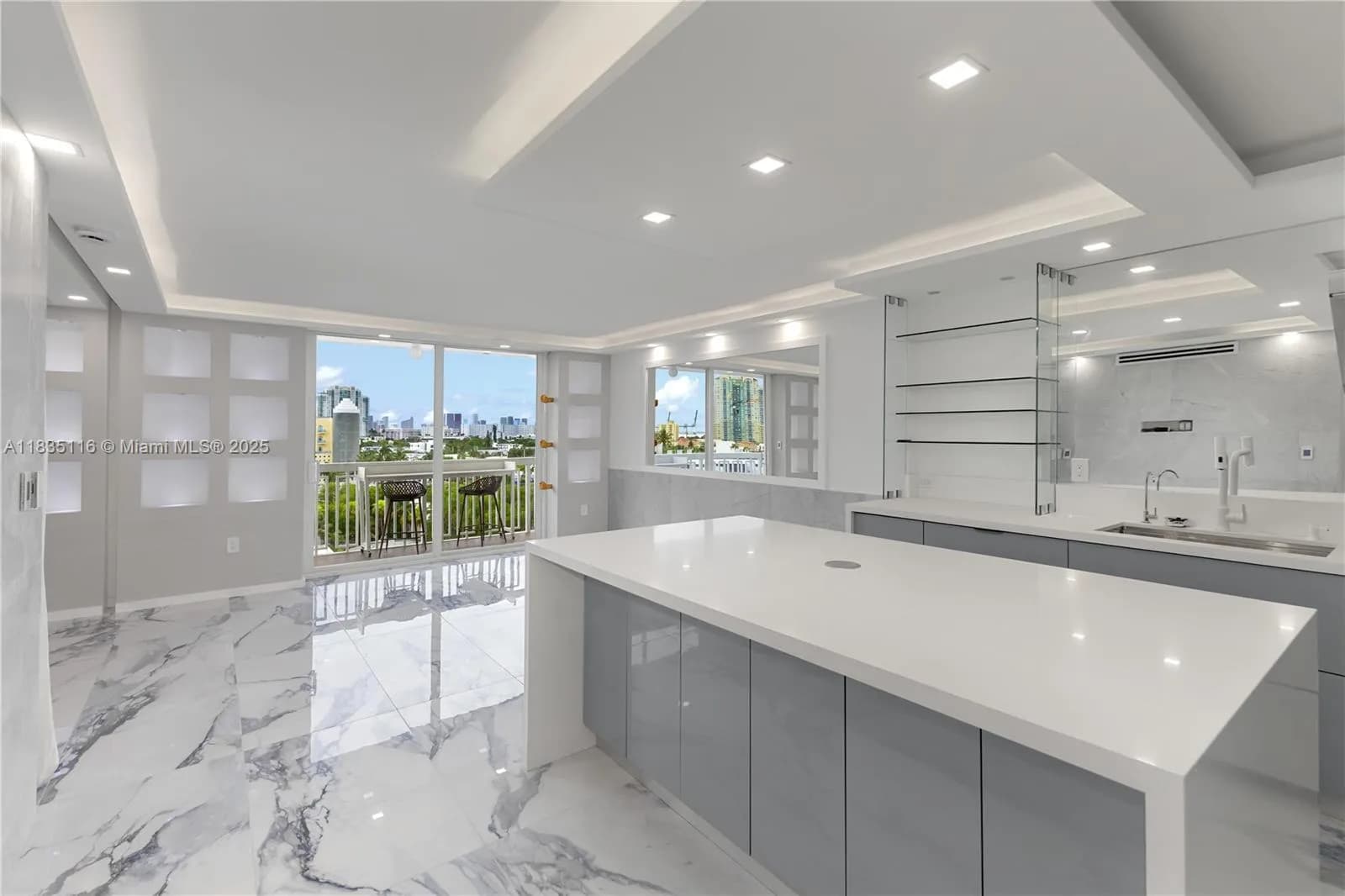 401 Ocean Dr # 1004, Miami Beach FL 33139