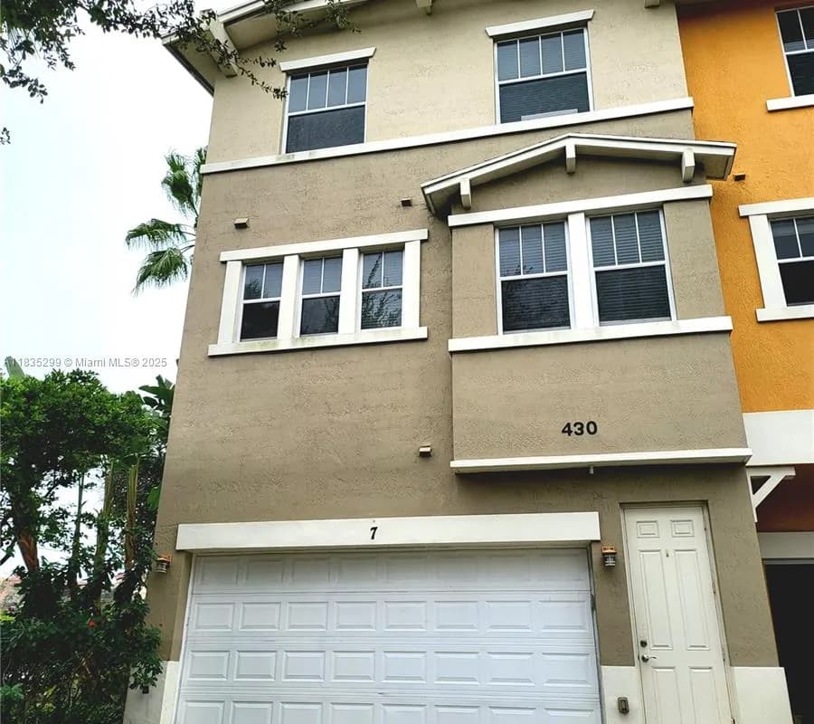 430 Amador Ln # 7, West Palm Beach FL 33401