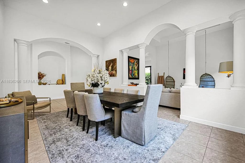 7565 SW 190th St, Cutler Bay FL 33157