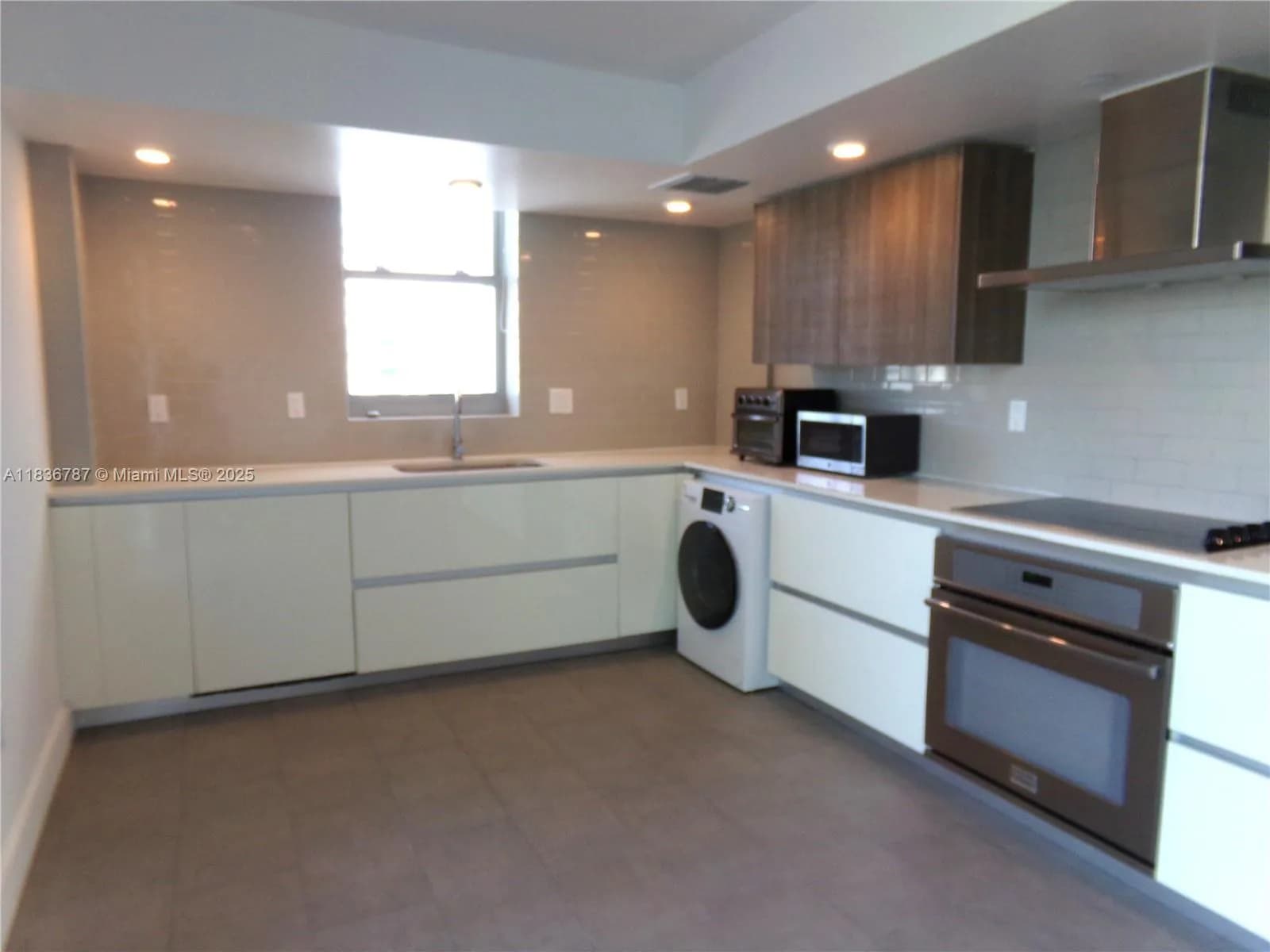 1025 92nd St # 804, Bay Harbor Islands FL 33154