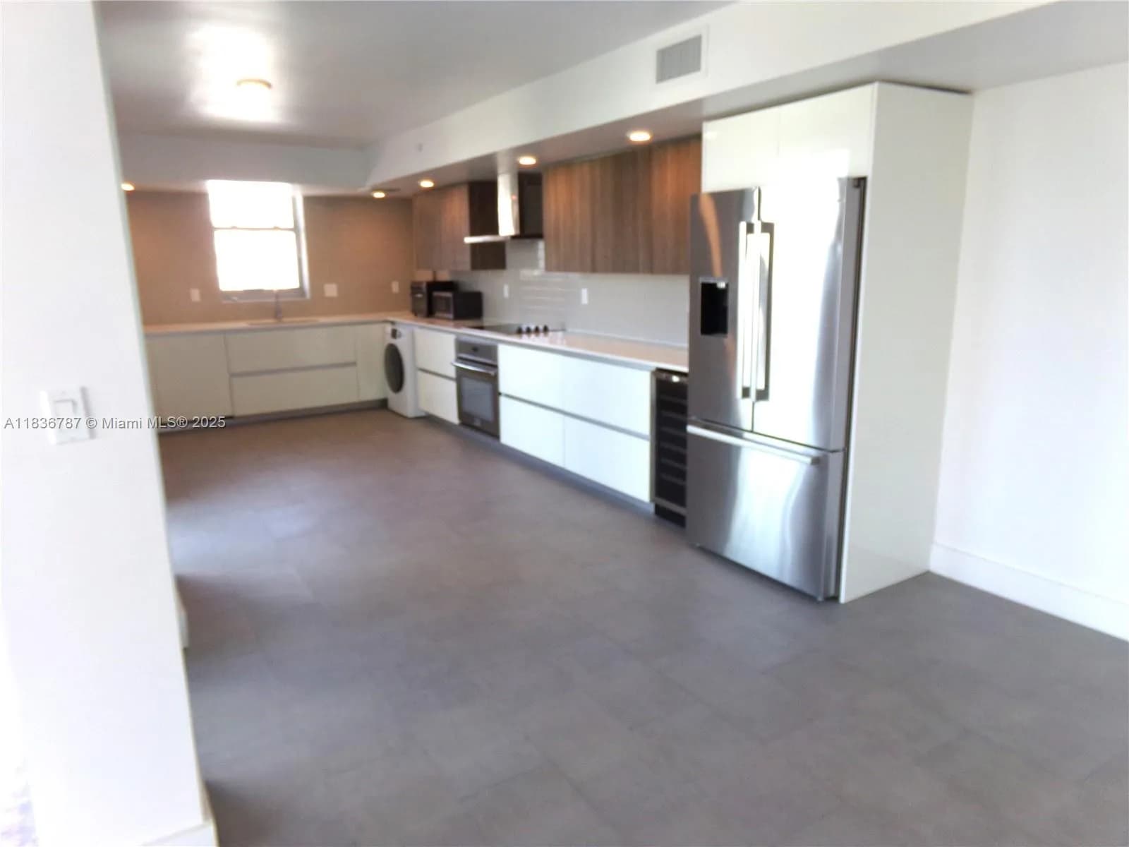 1025 92nd St # 804, Bay Harbor Islands FL 33154