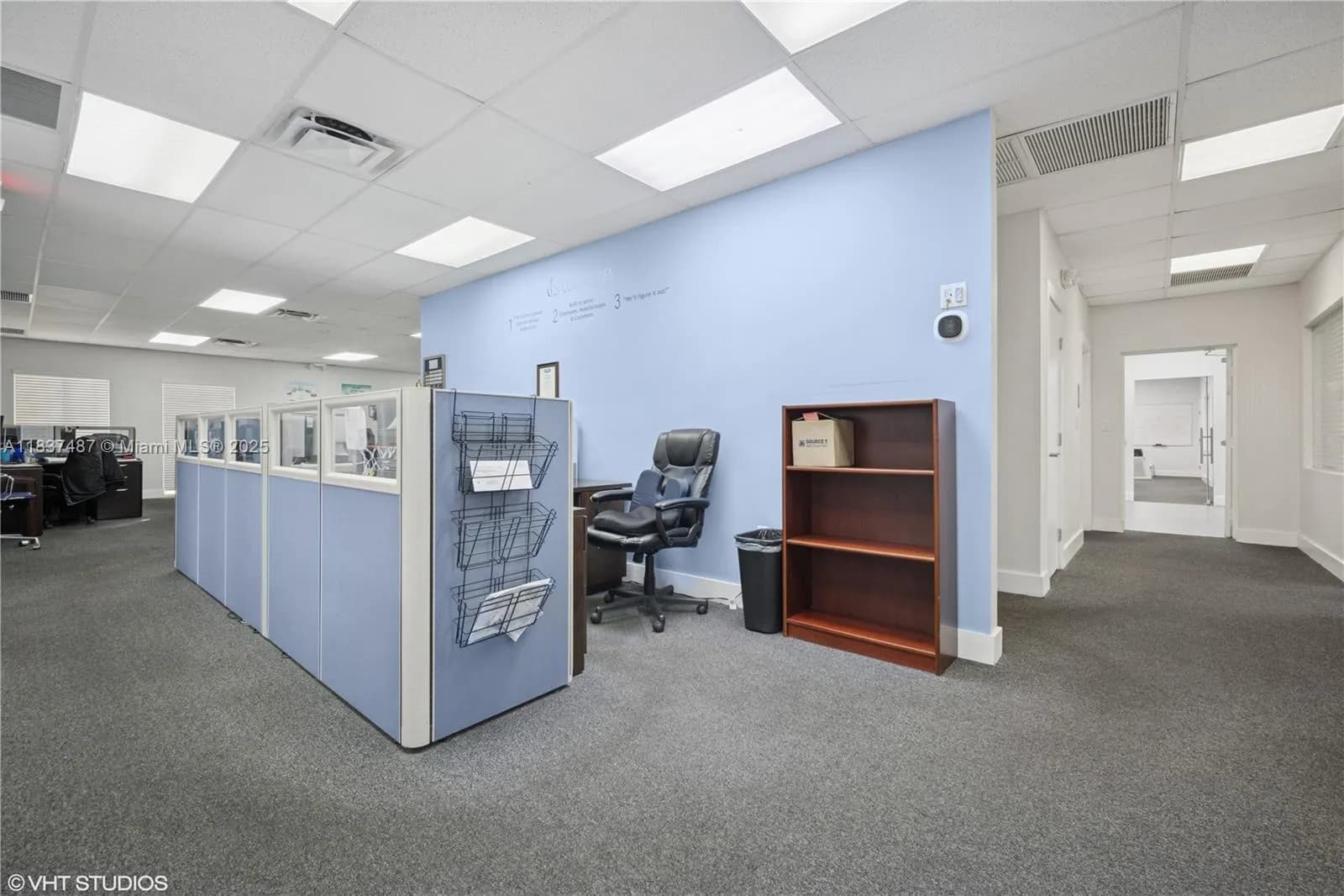 10405 NW 37th Ter, Doral FL 33178