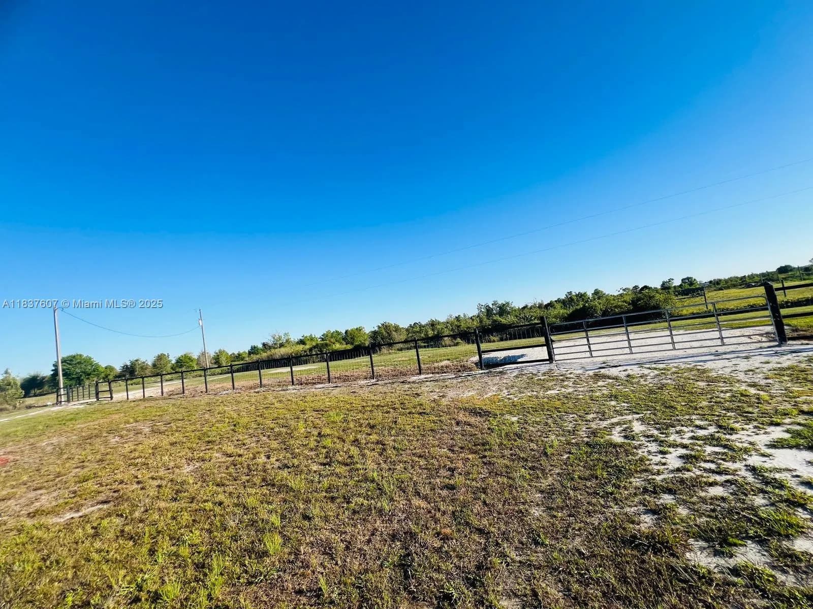 16371 NW 262 st, Okeechobee FL 34972