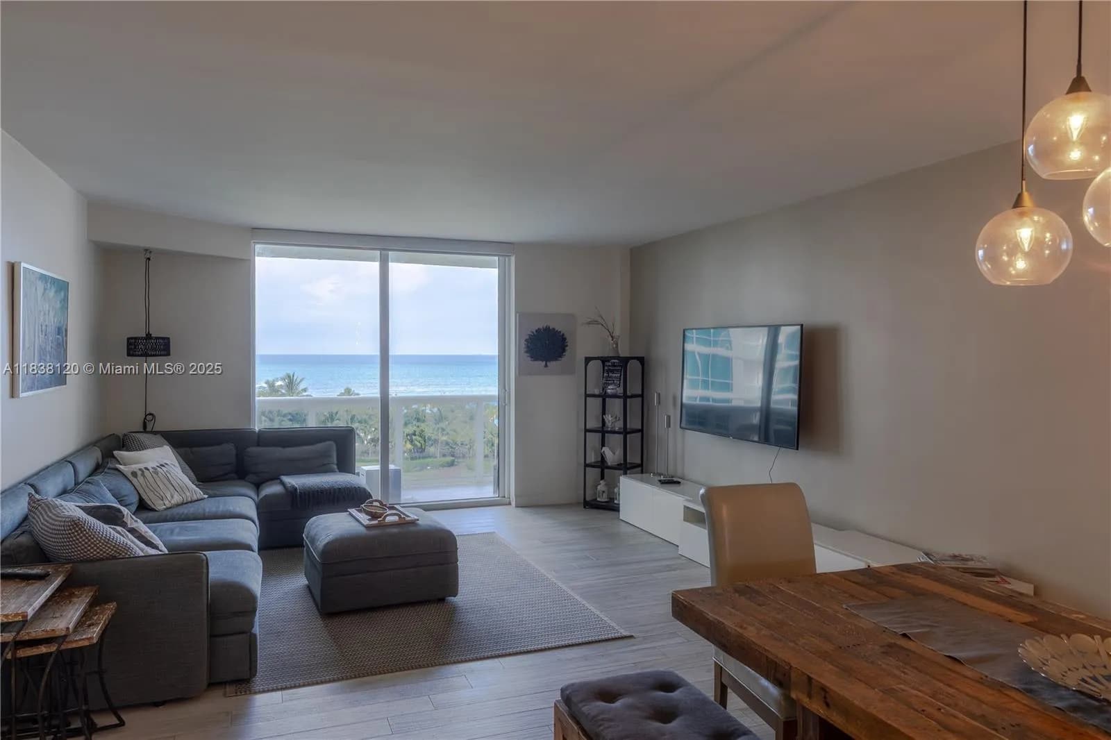 10275 Collins Ave # 634, Bal Harbour FL 33154