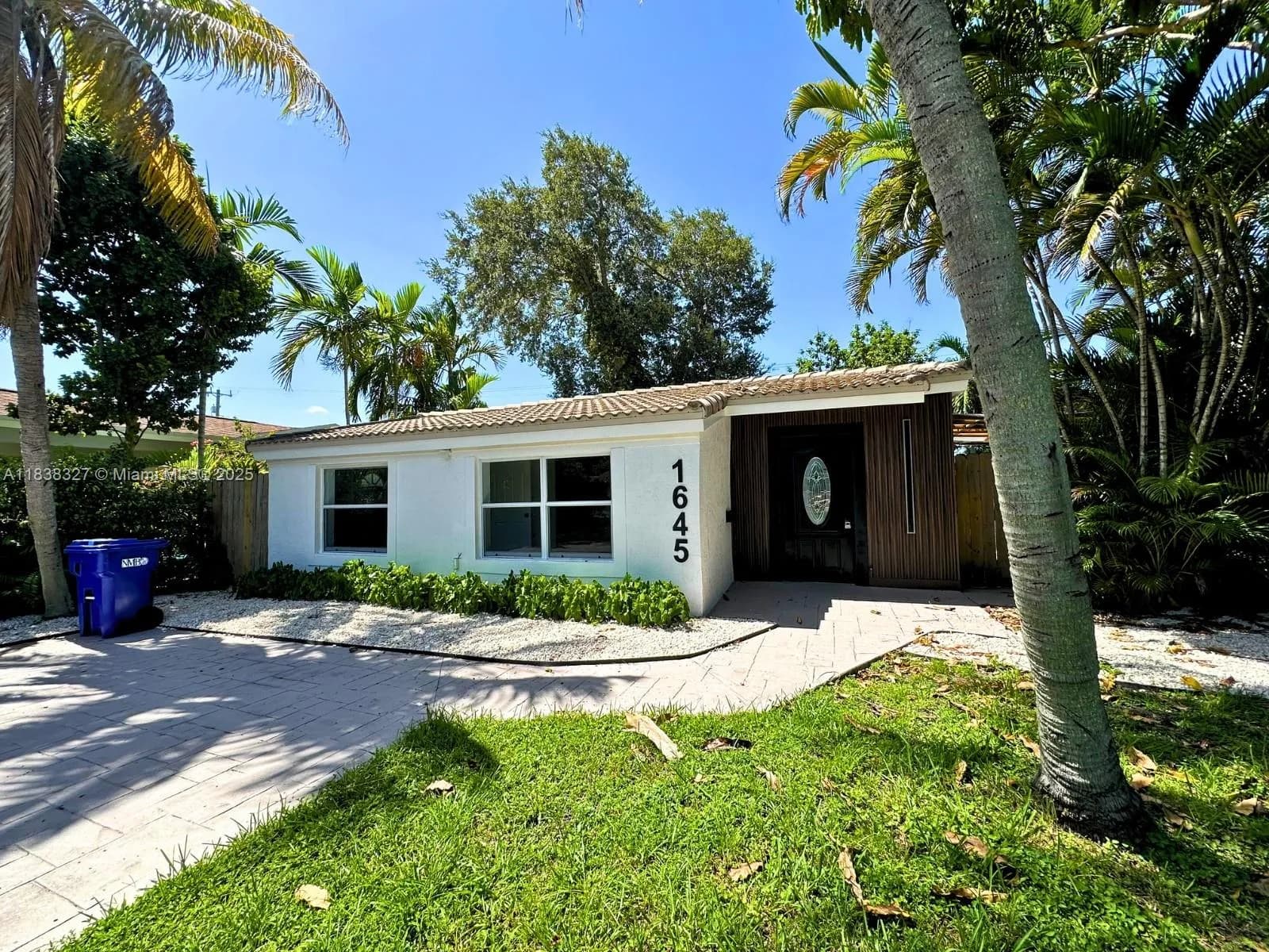 4 bedroom 3 bath for sale at 1645 NE 175th St, North Miami Beach FL 33162
