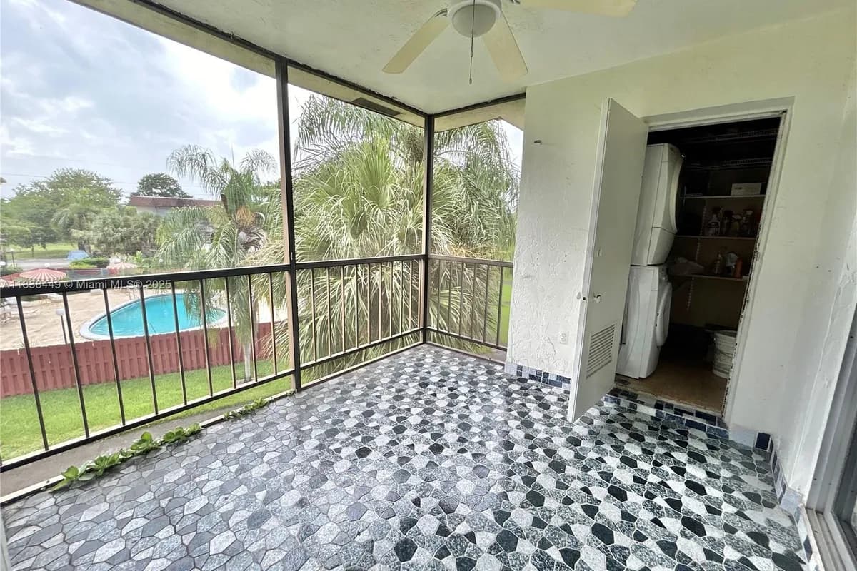 7480 NW 17th St # 305, Plantation FL 33313