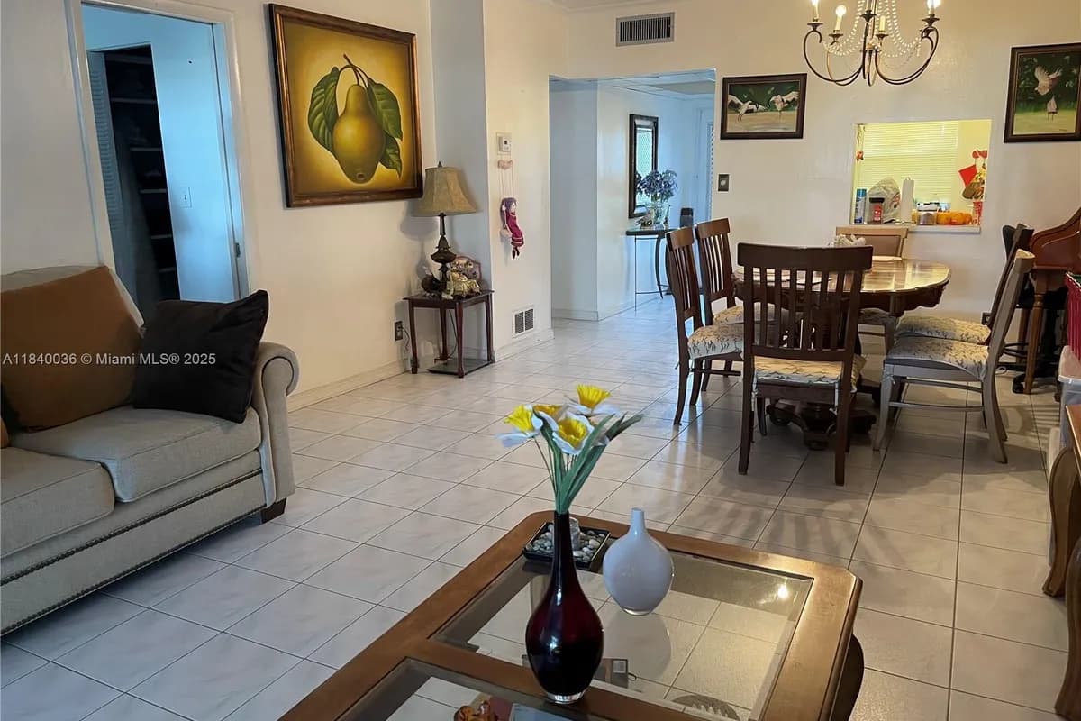 1015 Country Club Dr # 109, Margate FL 33063