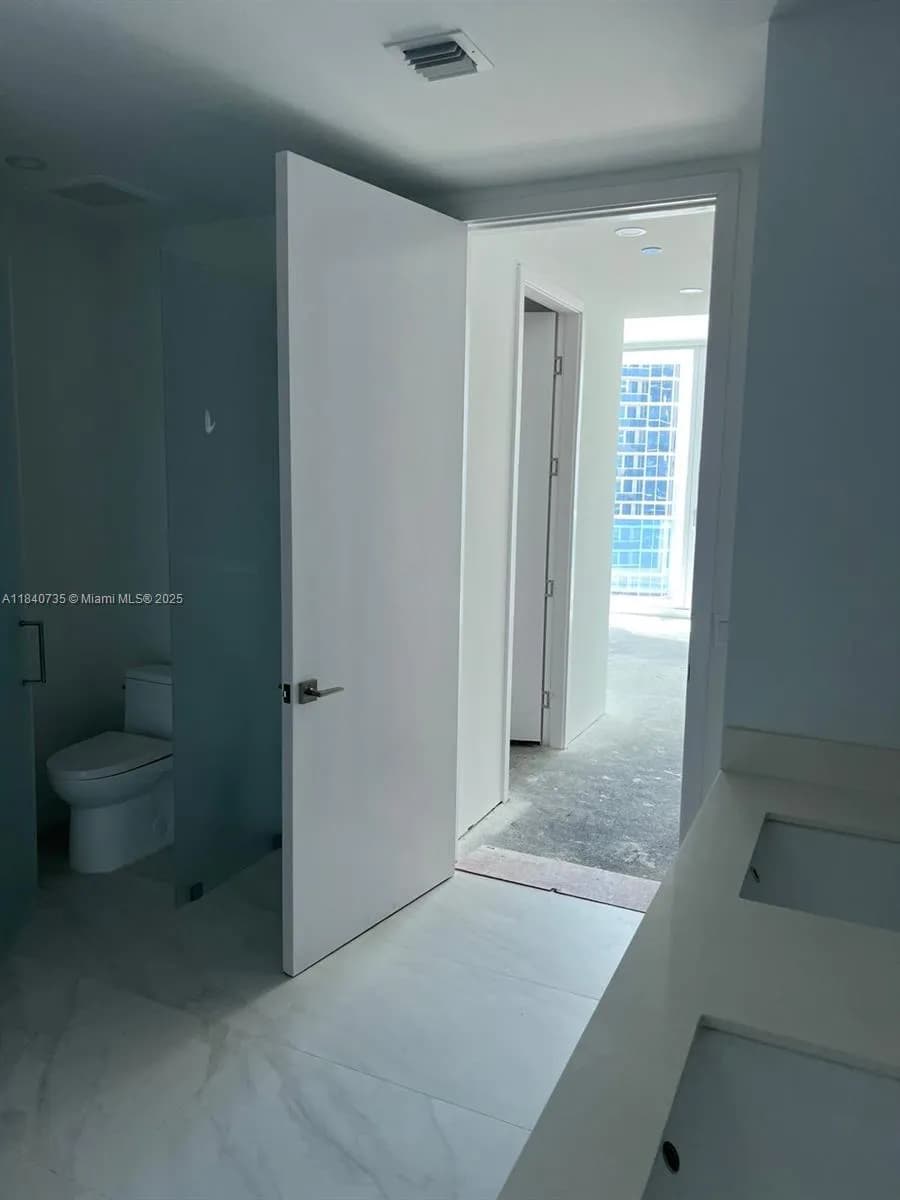2 bedroom 2 bath for sale at 17550 Collins Ave # 1004, Sunny Isles Beach FL 33160