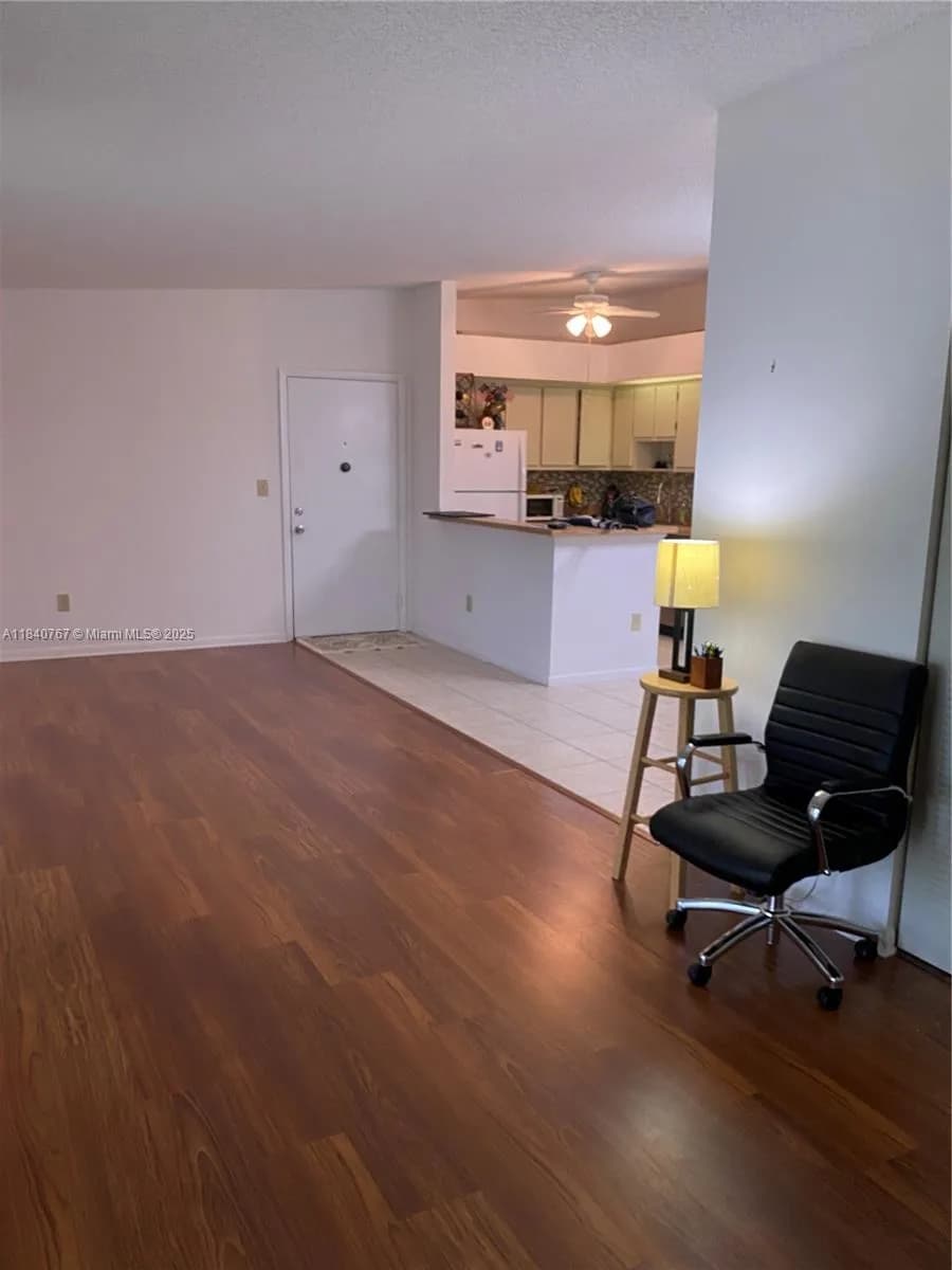 10407 E Clairmont Cir # 210, Tamarac FL 33321