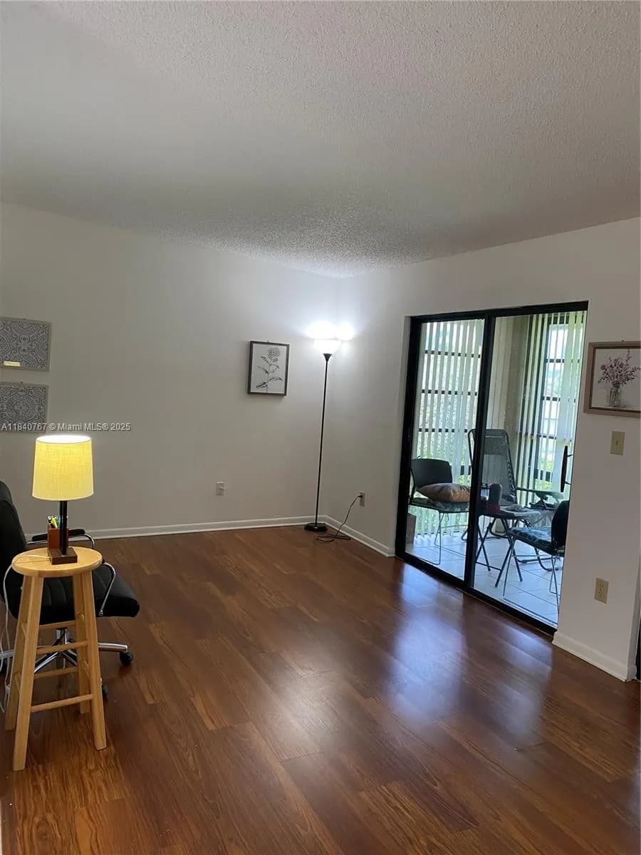 10407 E Clairmont Cir # 210, Tamarac FL 33321