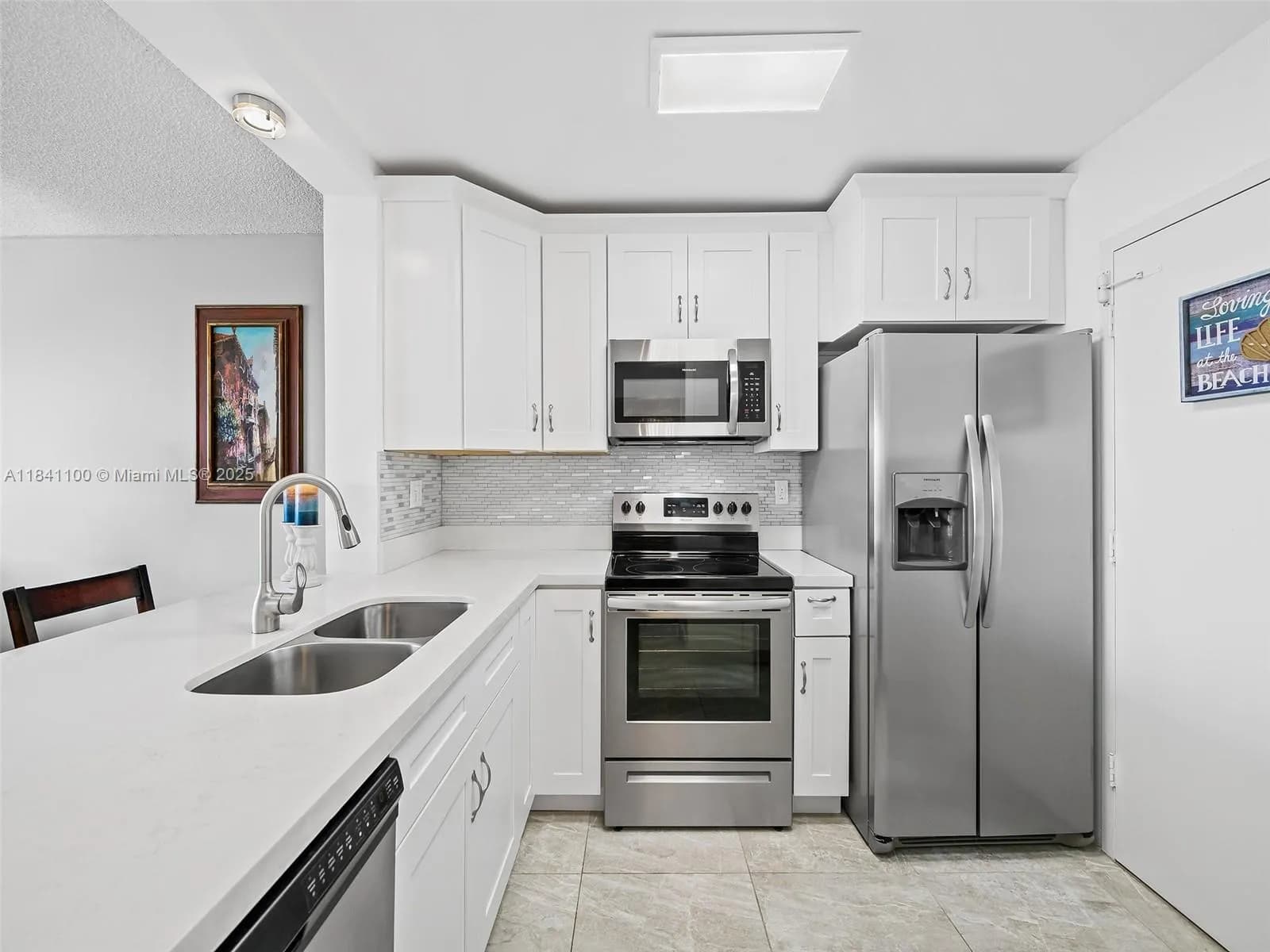 401 NE 14th Ave # 808, Hallandale Beach FL 33009