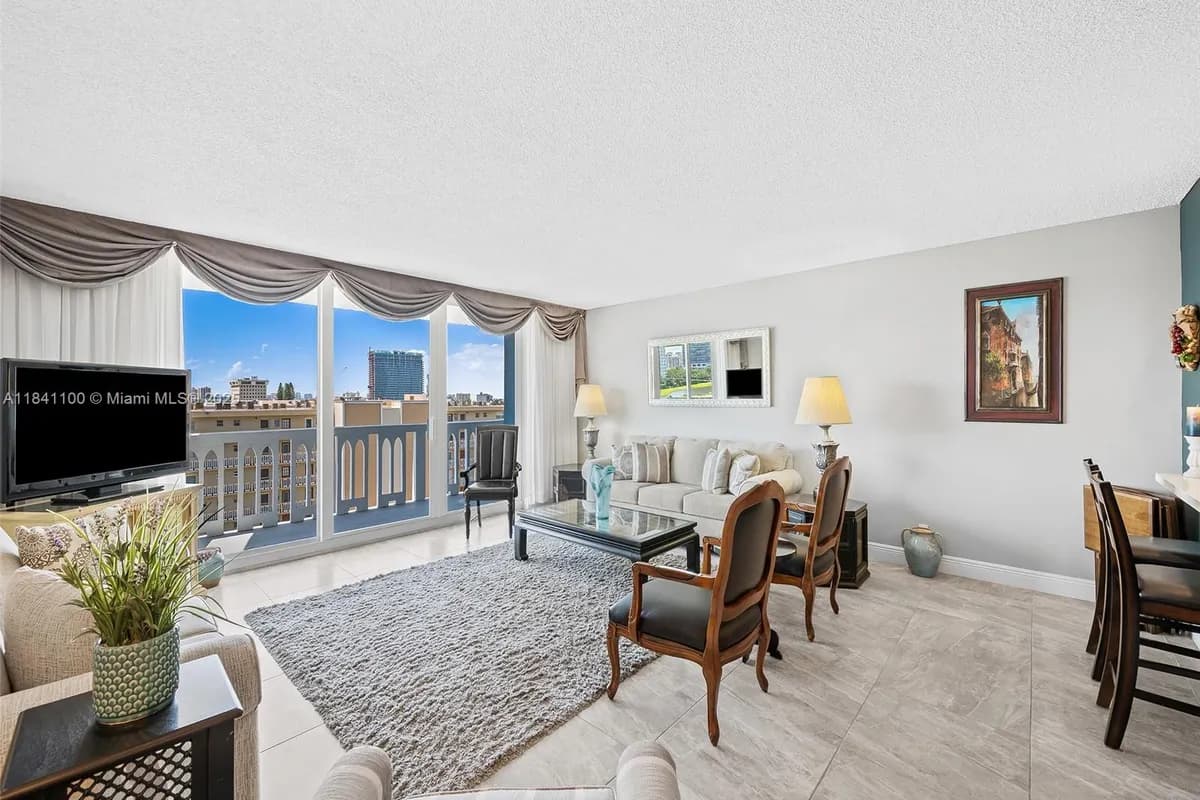 401 NE 14th Ave # 808, Hallandale Beach FL 33009