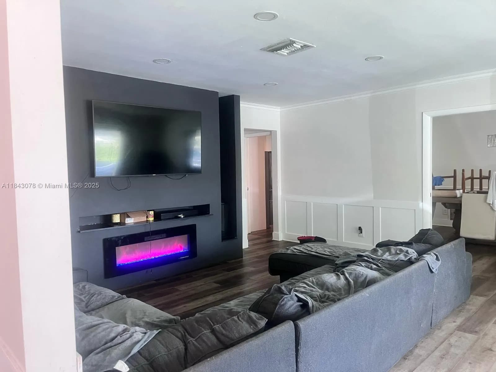 4816 Polk St, Hollywood FL 33021