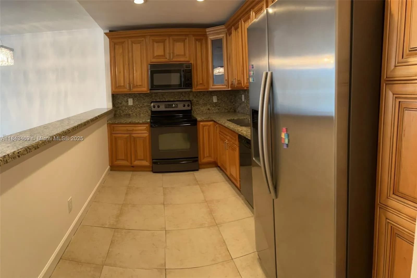 19390 Collins Ave # 207, Sunny Isles Beach FL 33160