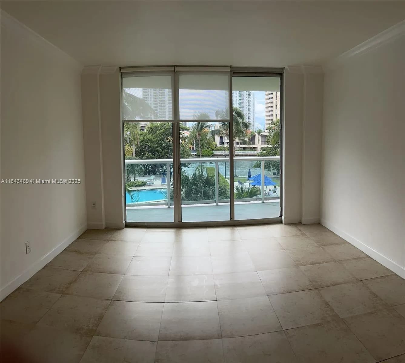 19390 Collins Ave # 207, Sunny Isles Beach FL 33160