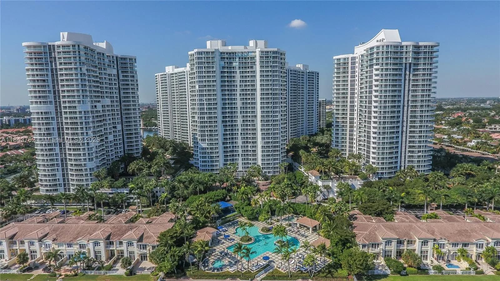 21150 Point Pl # 406, Aventura FL 33180