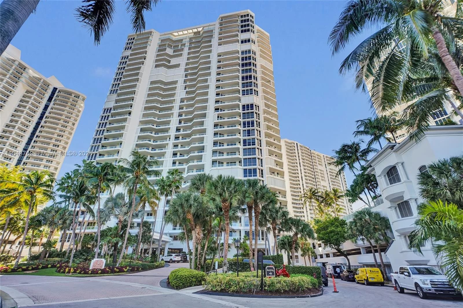 21150 Point Pl # 406, Aventura FL 33180