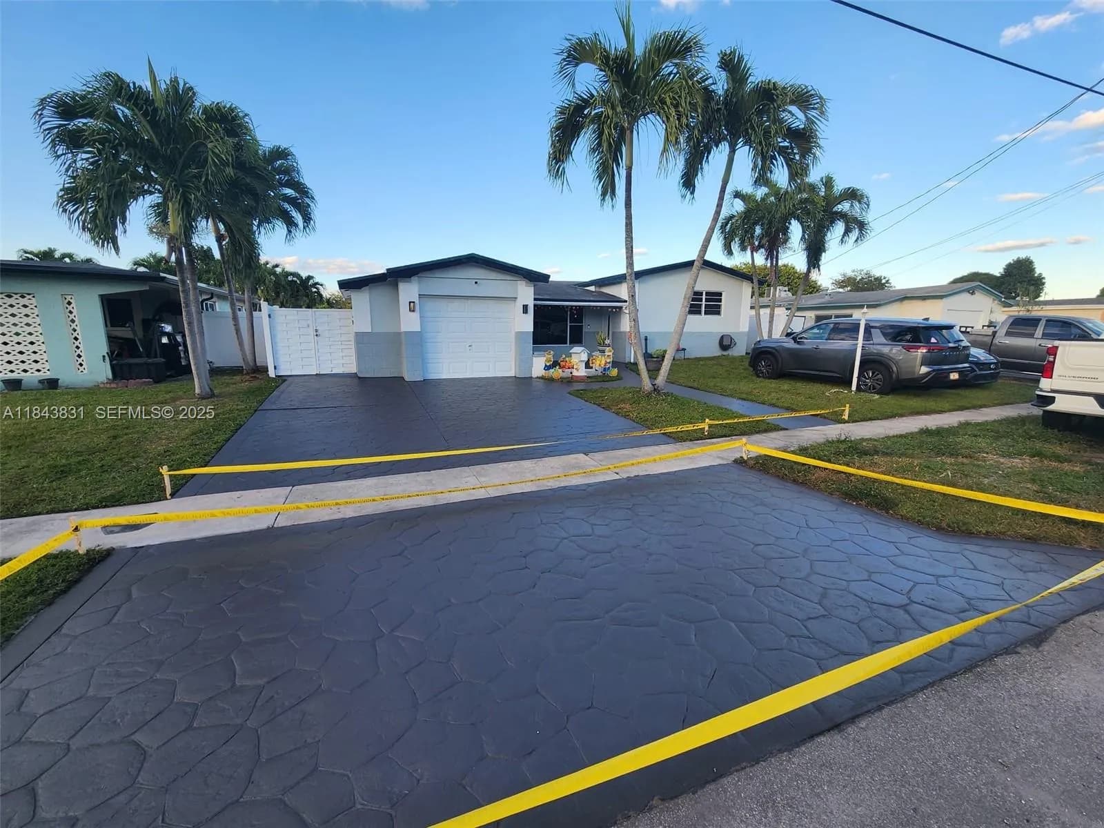 3617 NW 37th St, Lauderdale Lakes FL 33309