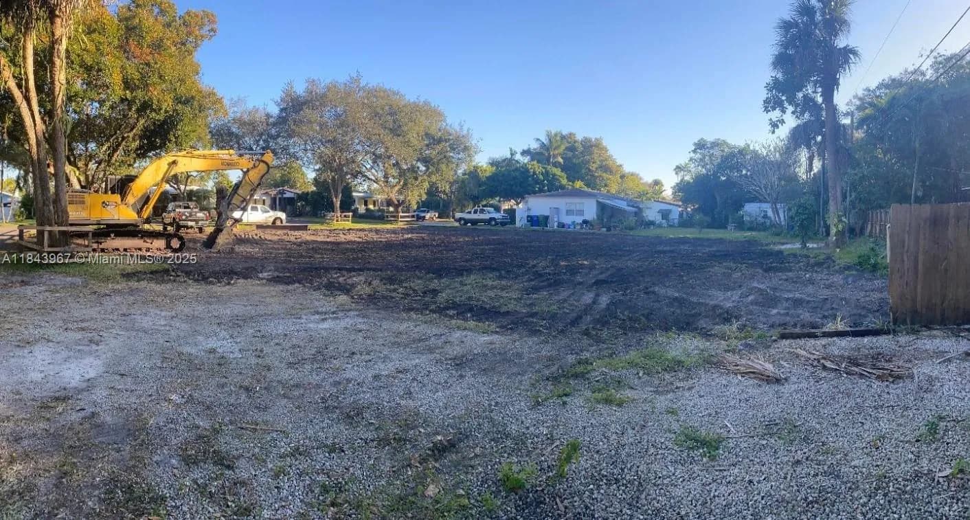 1220 SW 17th St, Fort Lauderdale FL 33315