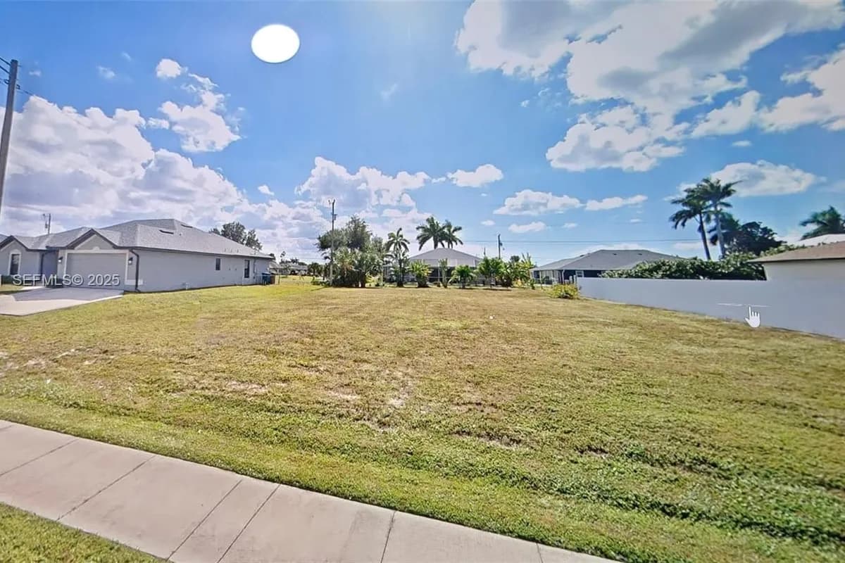 1702 Tropicana Pkwy Way, Cape Coral FL 33993