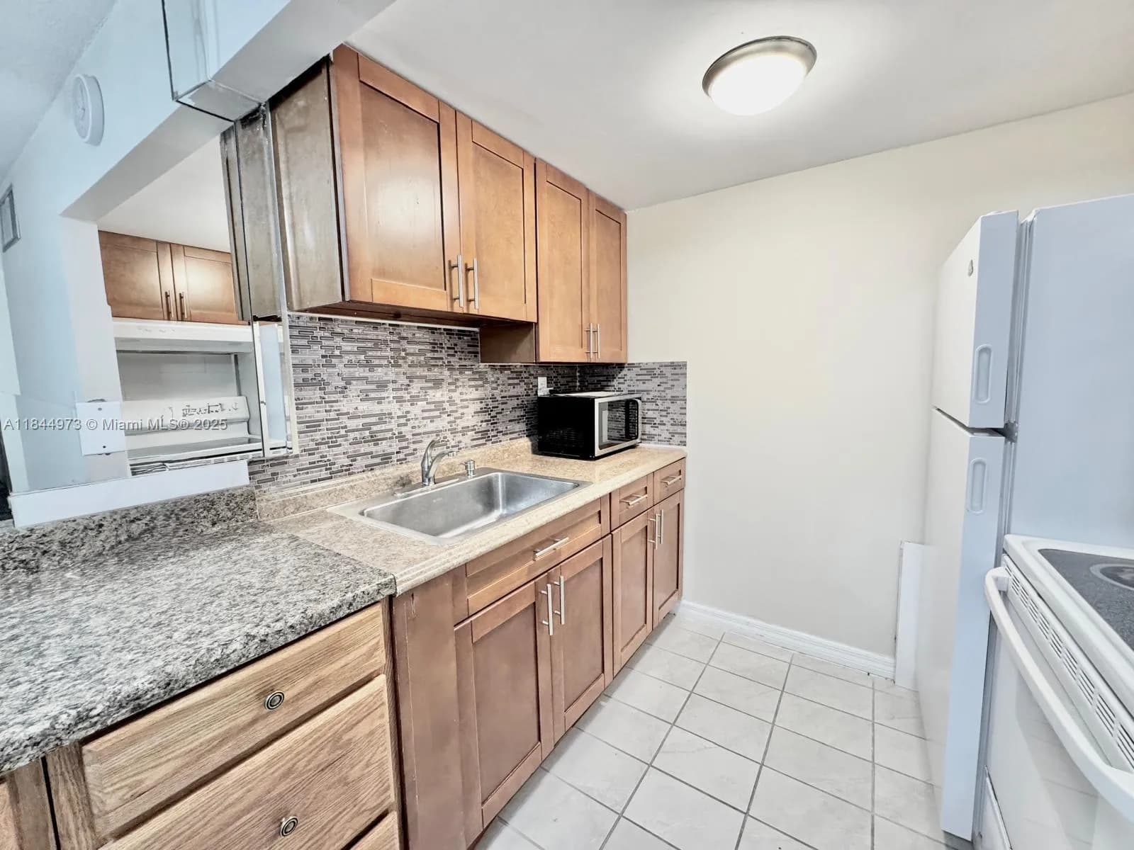 2145 Pierce St # 122, Hollywood FL 33020